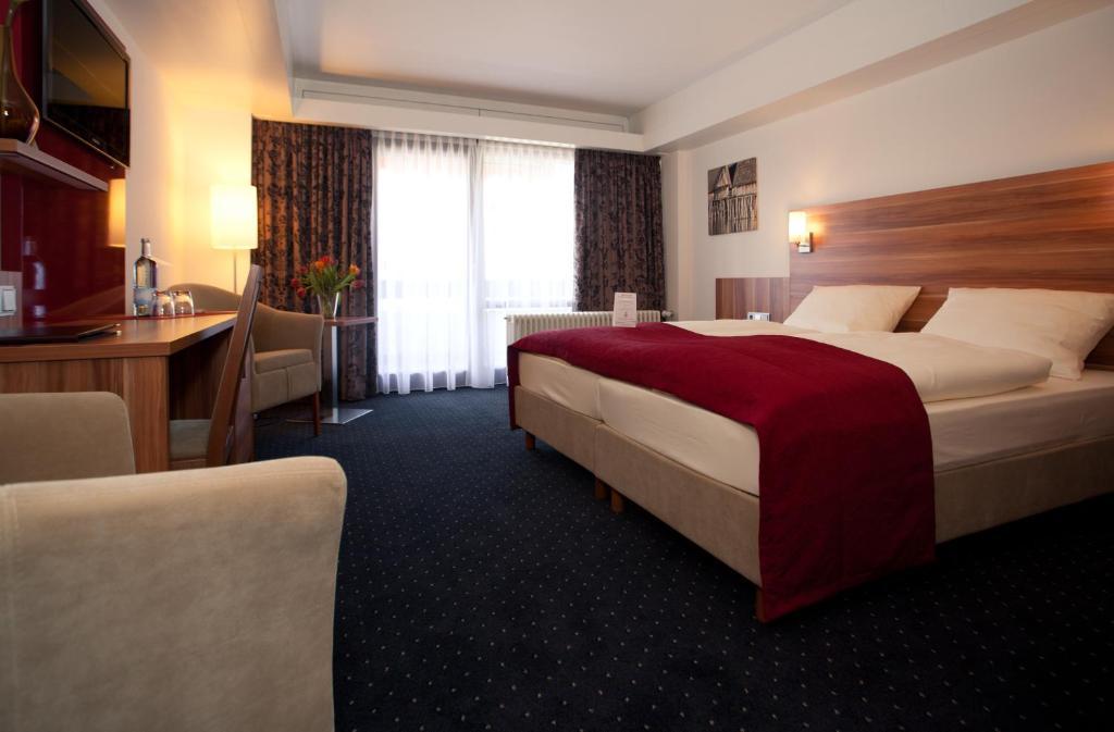 Hotel Knaus Am Hafen Uhldingen-Mühlhofen Værelse billede