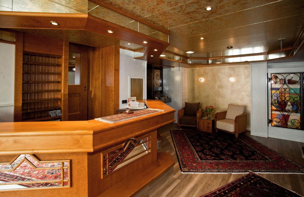 Hotel Knaus Am Hafen Uhldingen-Mühlhofen Eksteriør billede