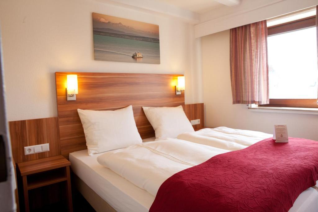 Hotel Knaus Am Hafen Uhldingen-Mühlhofen Værelse billede
